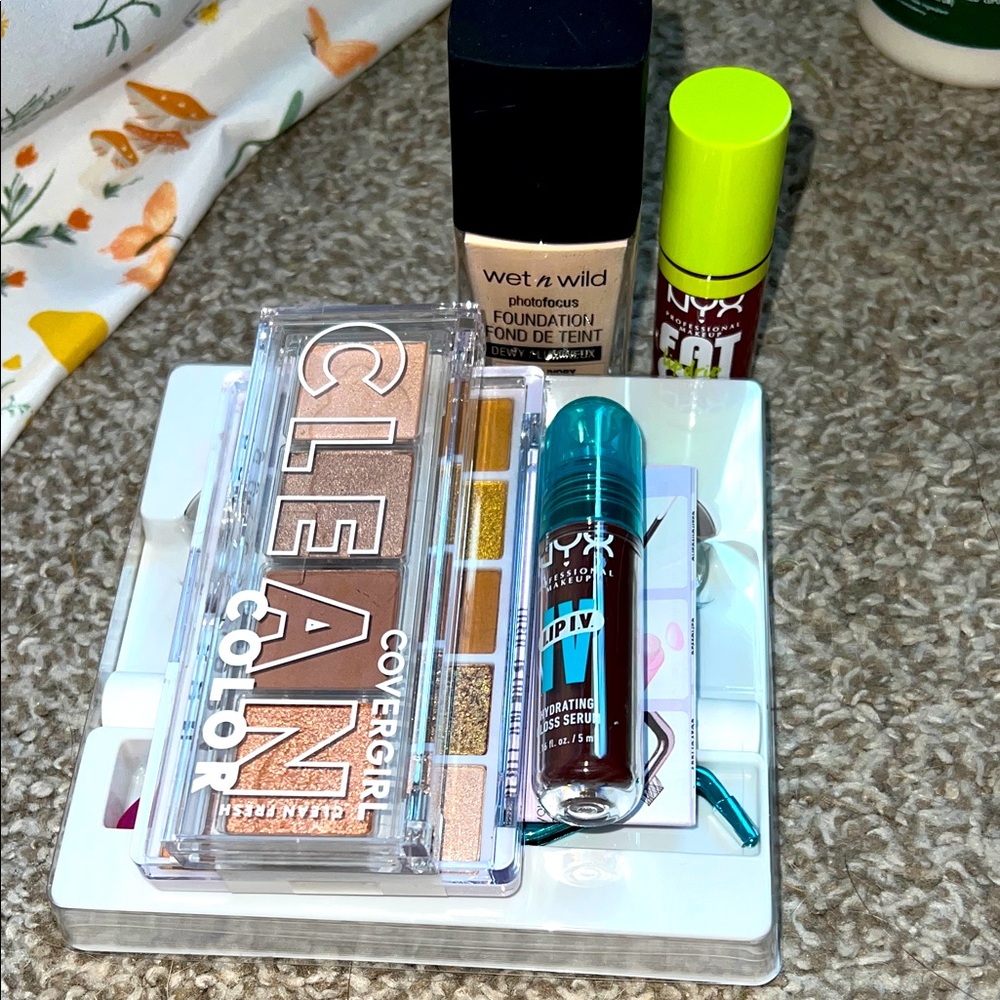 Makeup Bundle CoverGirl WetnWild NYX